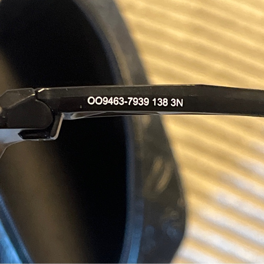 Oakley Sutro Lite Court Sunglasses Matte Black Prizm Road Jade OO9463-7939 wcase - Picture 10 of 12